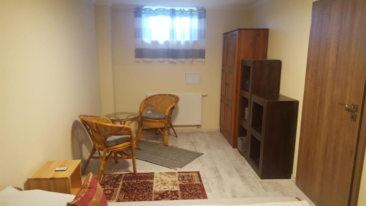 Gyoengyvirag Apartman Keszthely Exterior foto