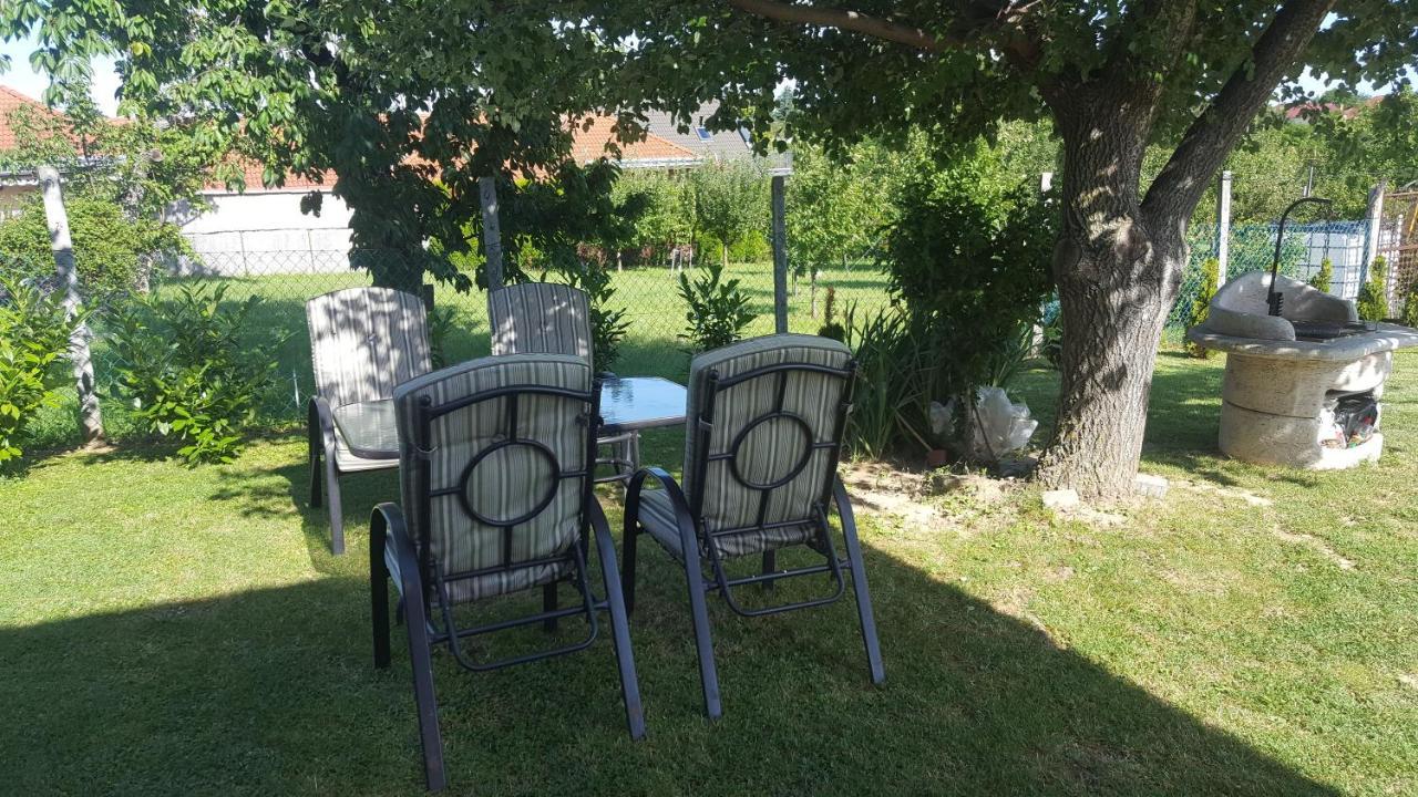 Gyoengyvirag Apartman Keszthely Exterior foto